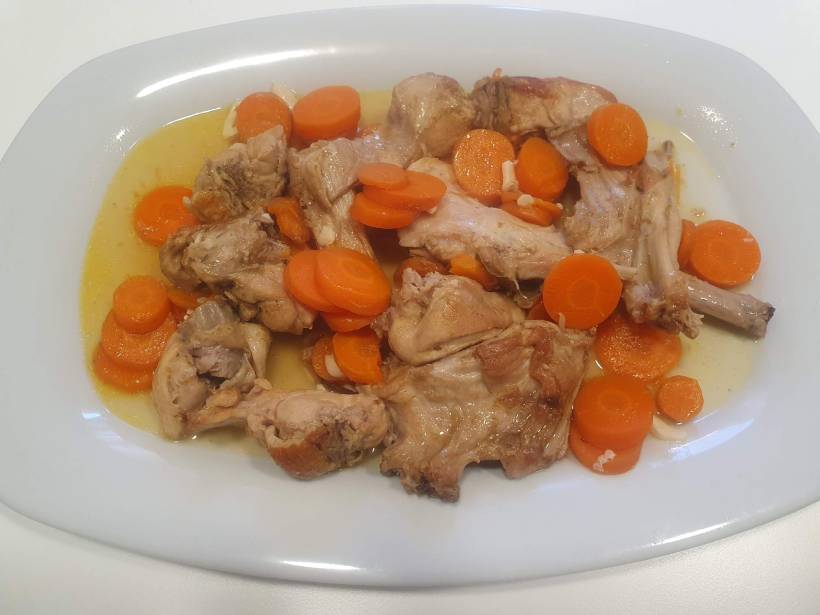 receta conejo guisado con verduras en olla expres
